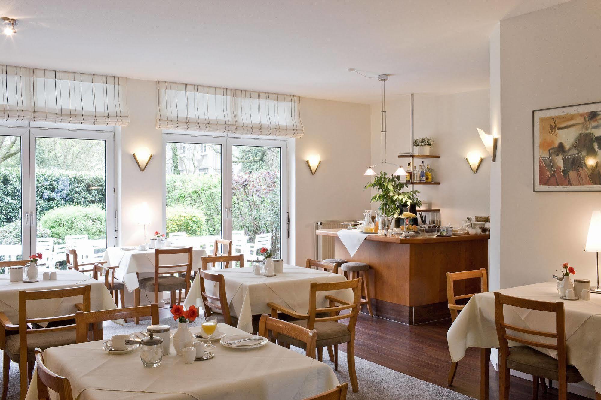 Gartenhotel Luisental Mülheim an der Ruhr Buitenkant foto